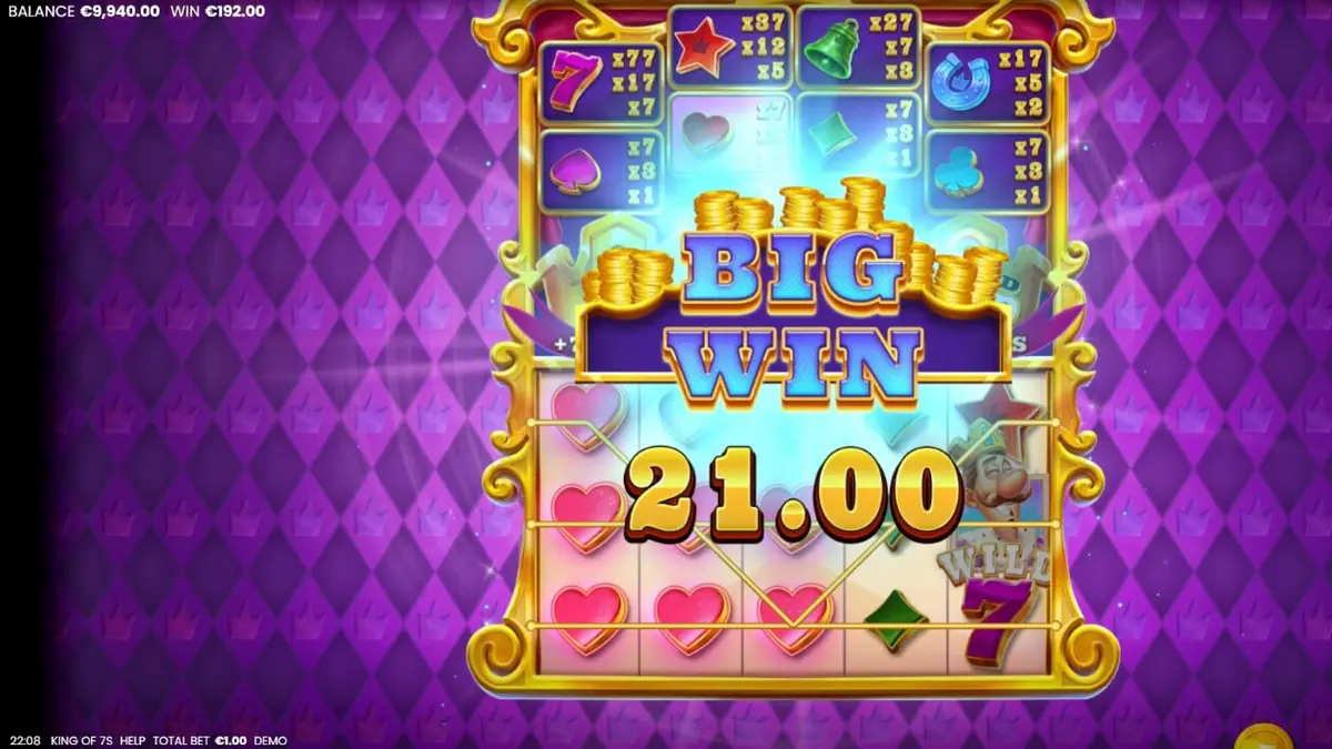 Isang makulay na visual ng King of 7’s slot na nagpapakita ng mga korona at Lucky 7 symbols.